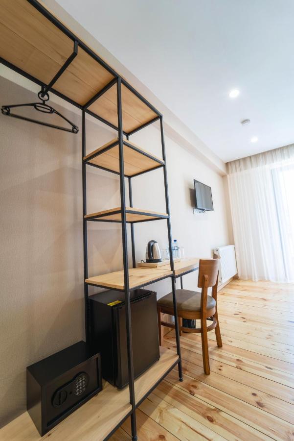 מסטיה Hotel Lahili מראה חיצוני תמונה
