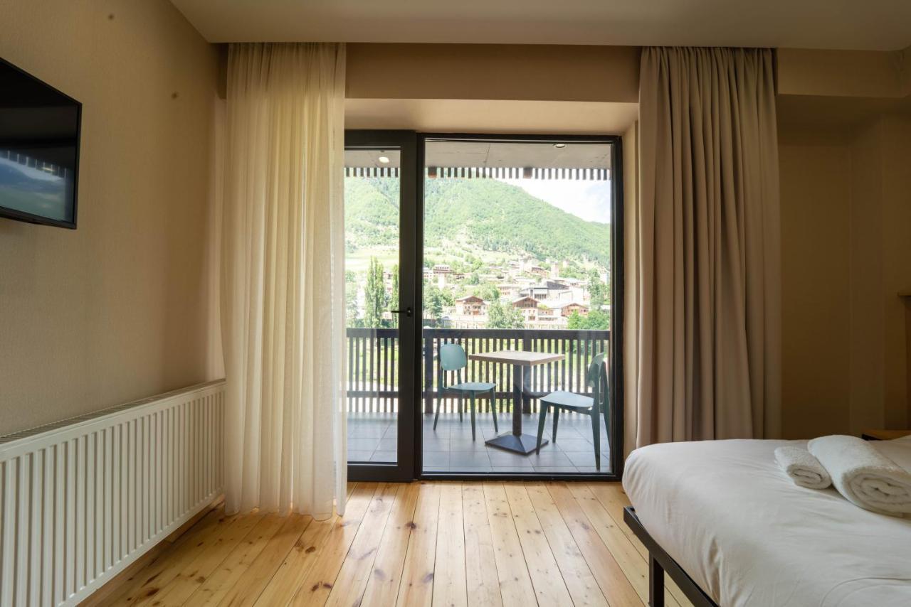 מסטיה Hotel Lahili מראה חיצוני תמונה