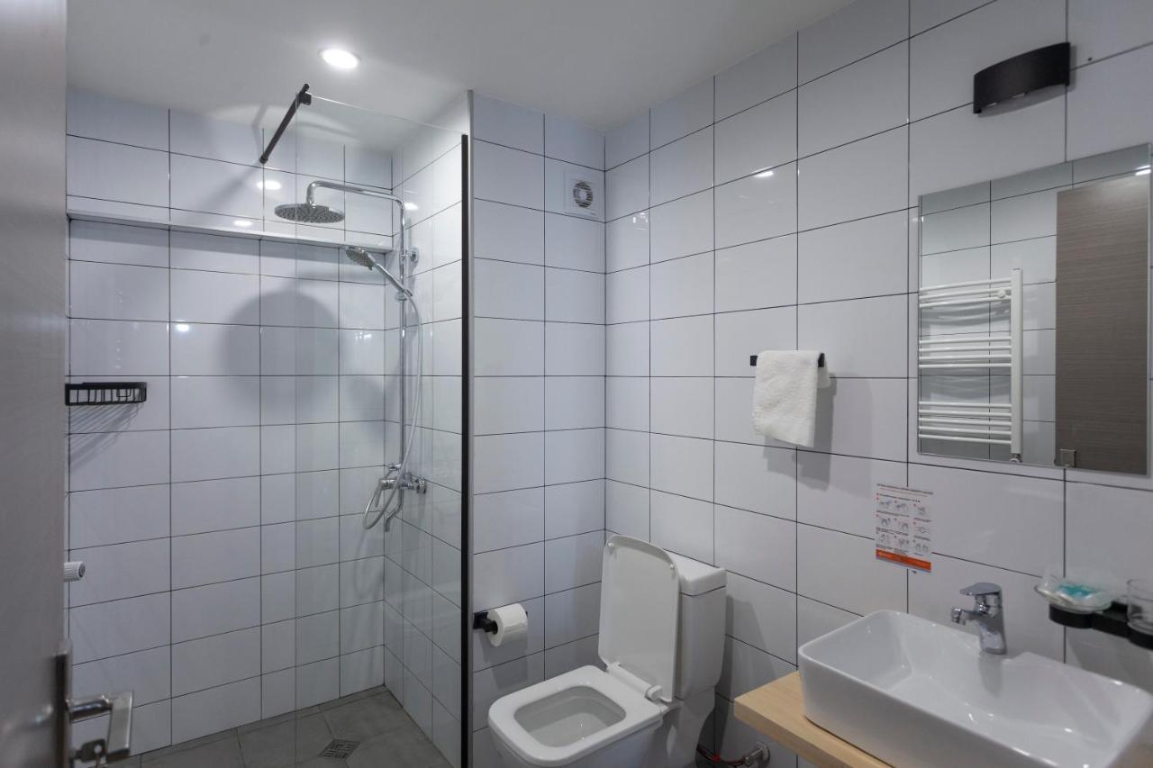 מסטיה Hotel Lahili מראה חיצוני תמונה